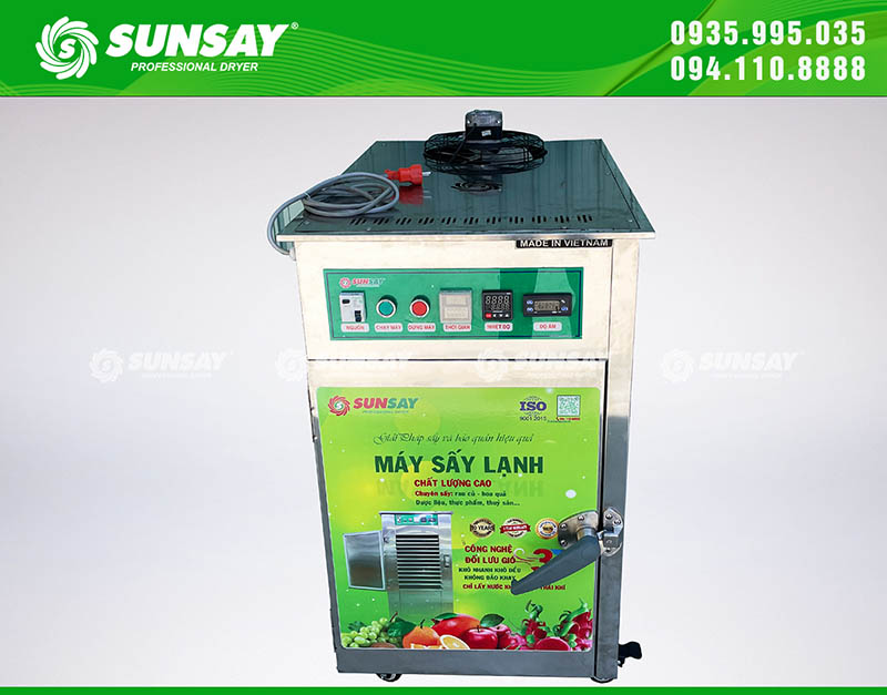Trái cây sấy khô được bày bán rất nhiều hiện nay trên thị trường nên để chọn lựa thiết bị sấy cũng là điều nhiều người quan tâm
